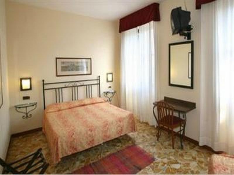 Hotell Ariston 3*